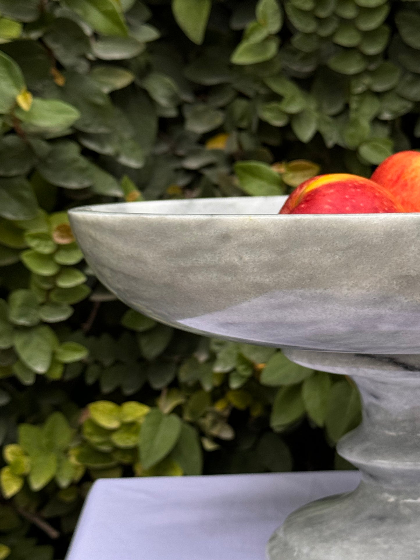 The pedestal bowl