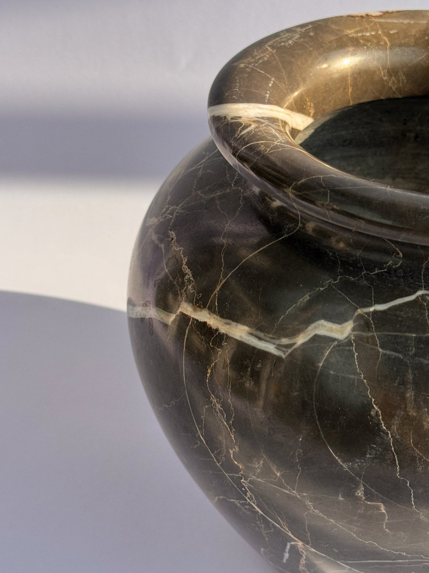 Sable vase