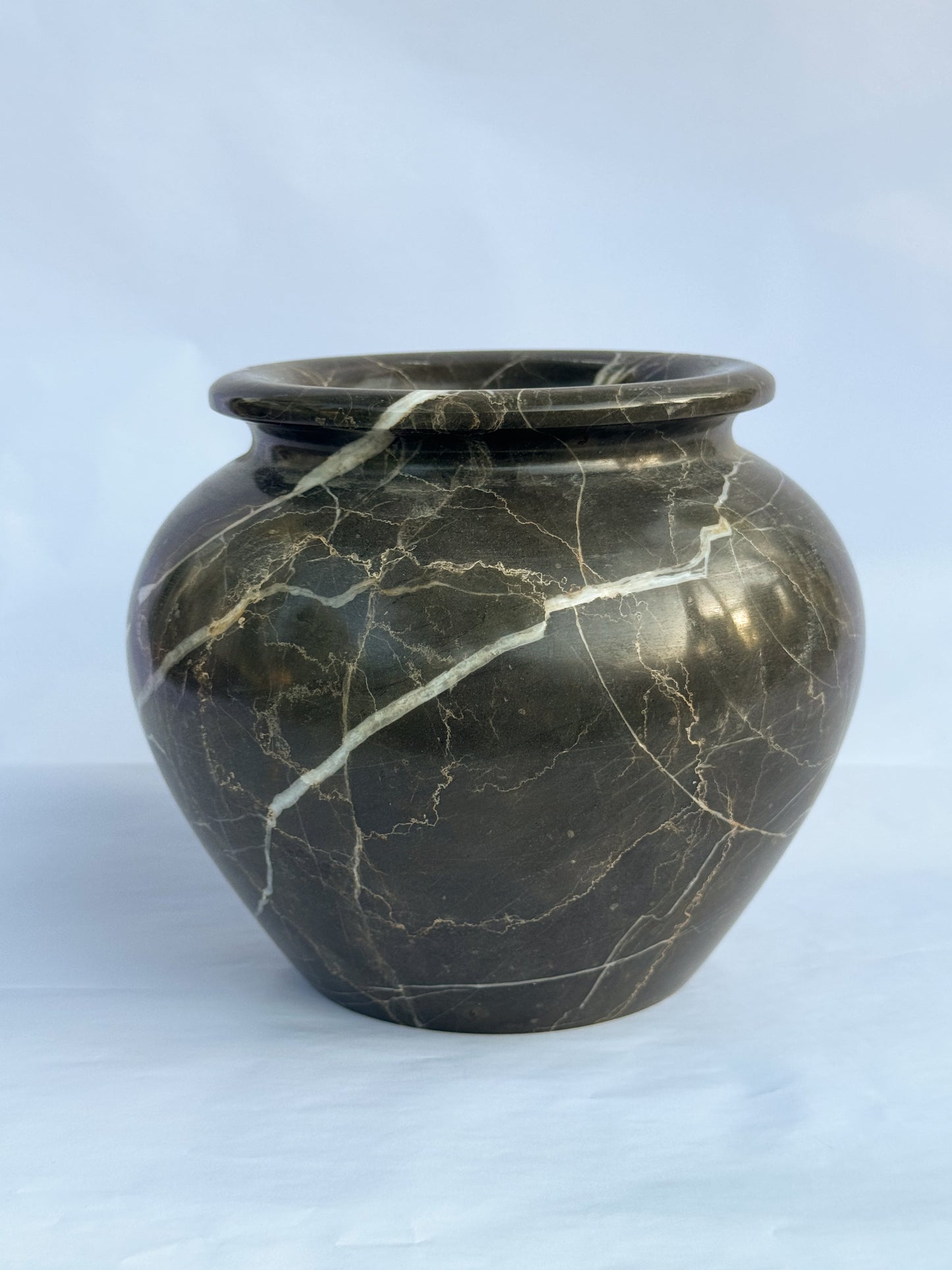 Sable vase