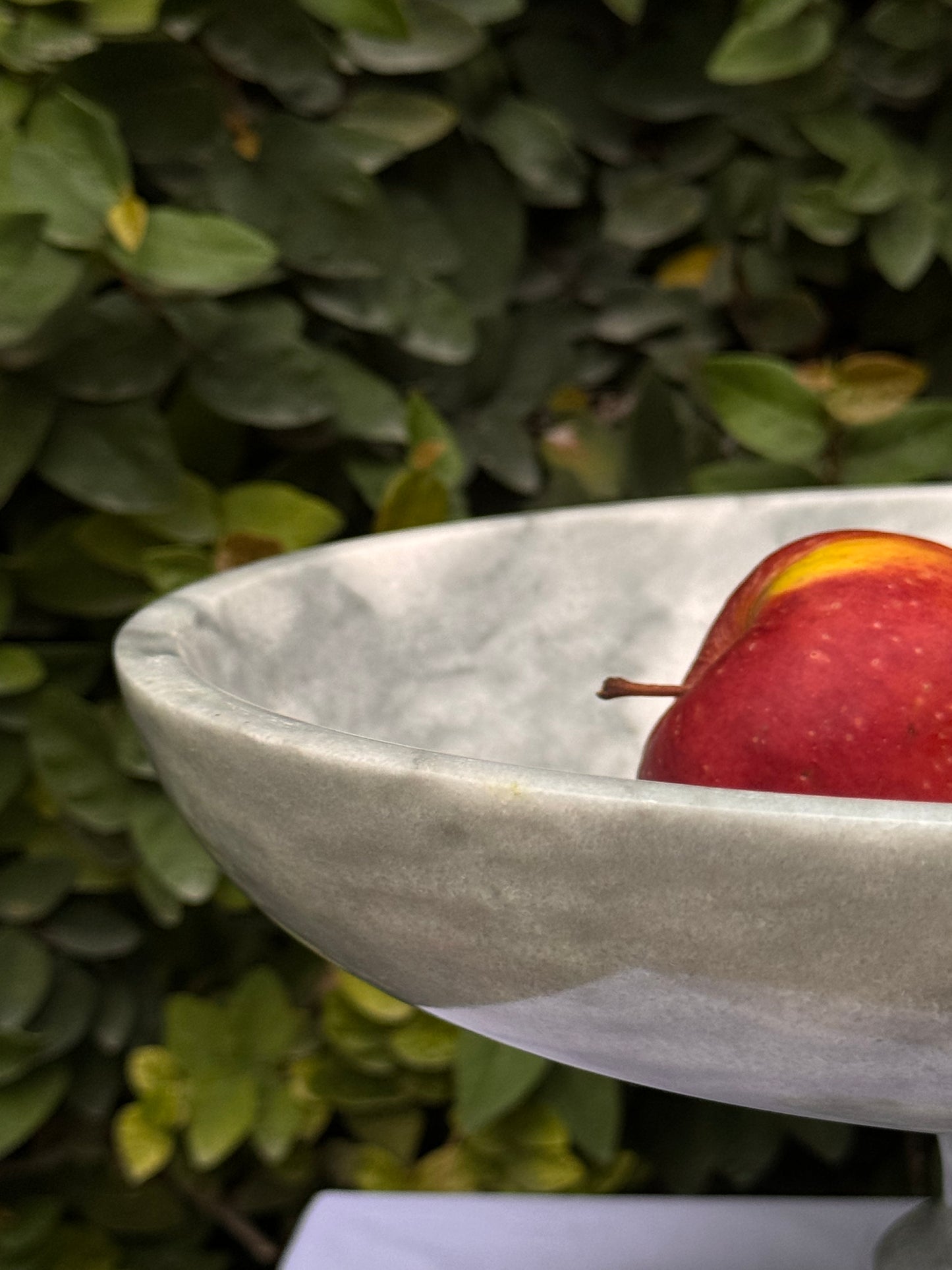 The pedestal bowl
