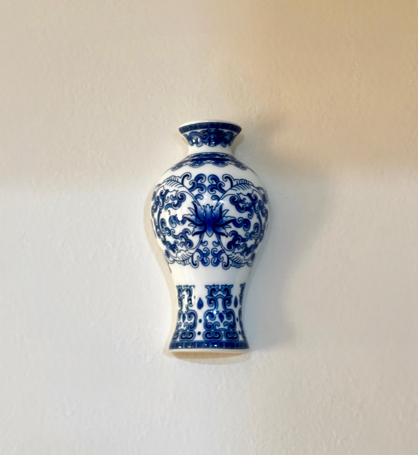 Wall mounted Porcelain Vase
