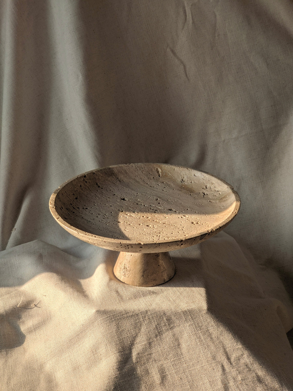 Dune Pedestal