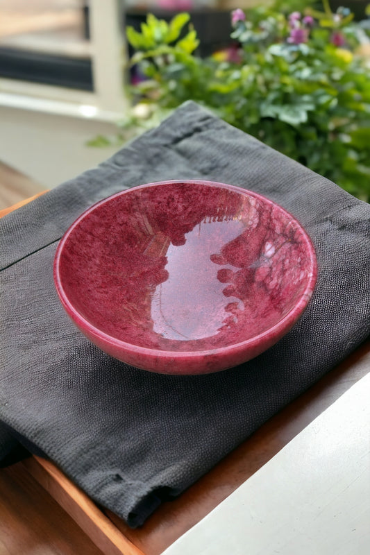 Ruby-red Marble bowl