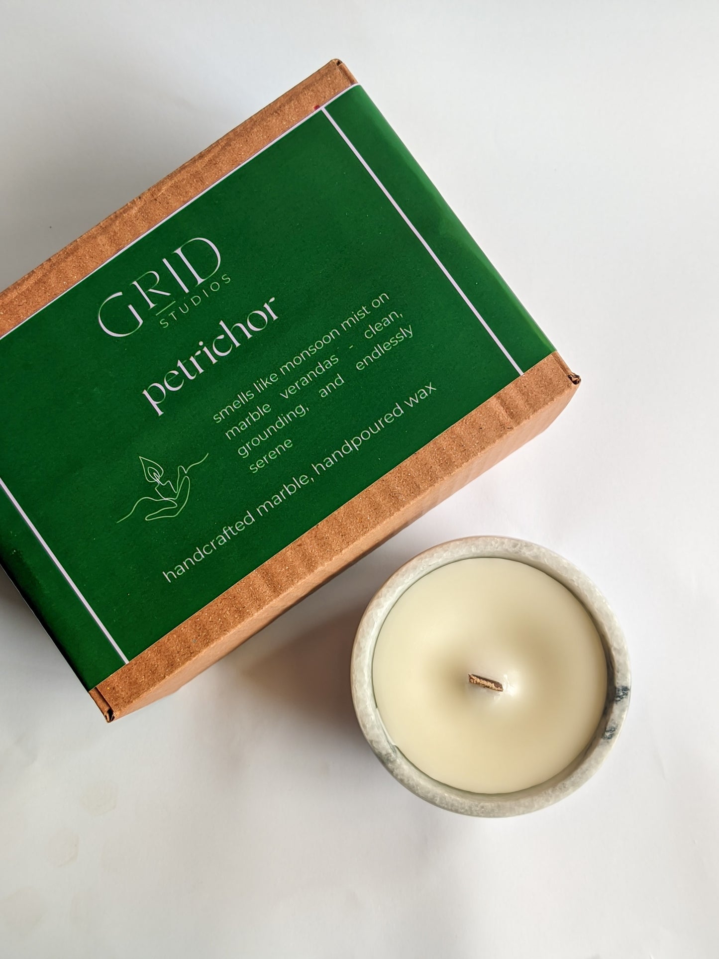 Moonquartz scented candle