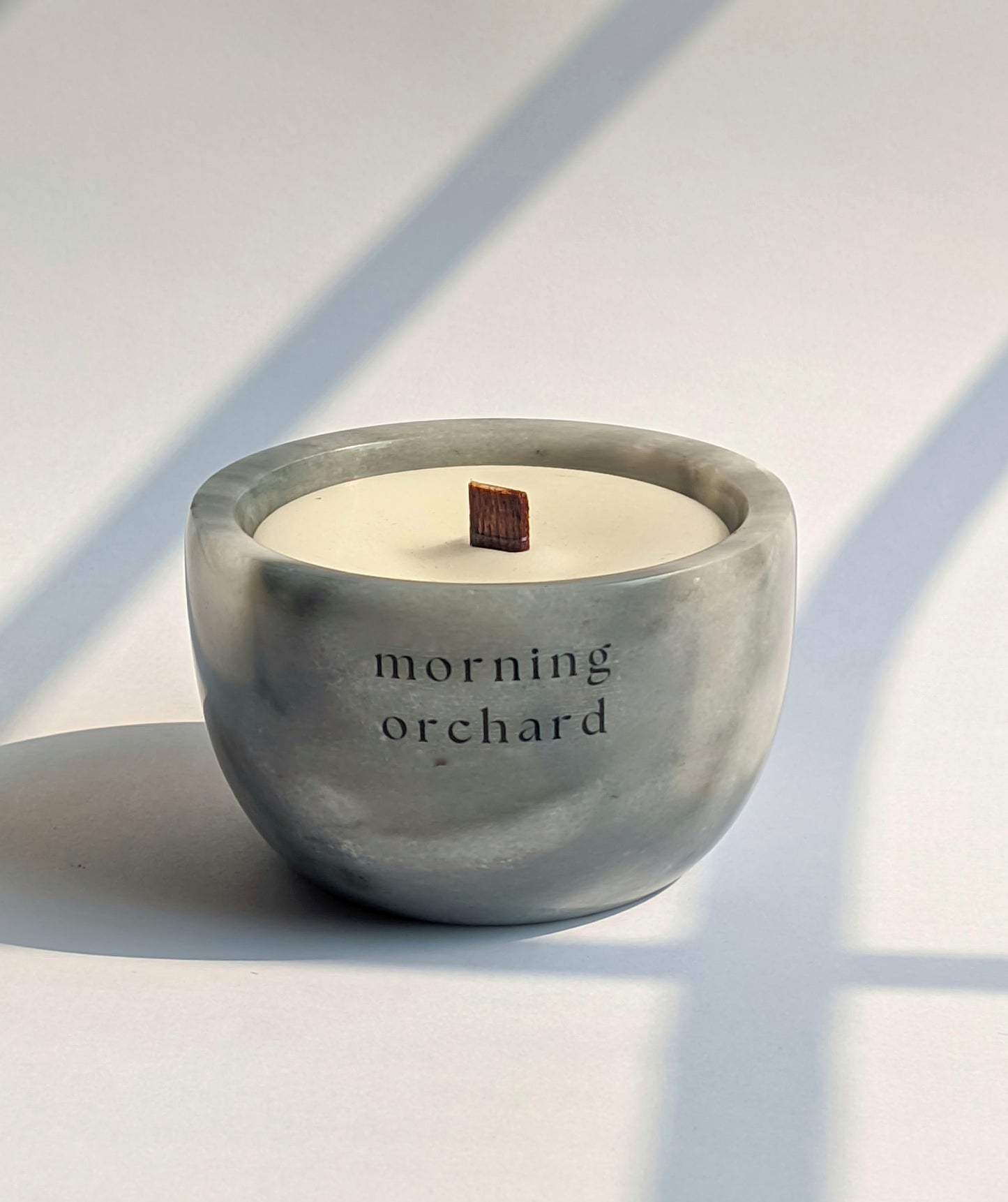 Moonquartz scented candle